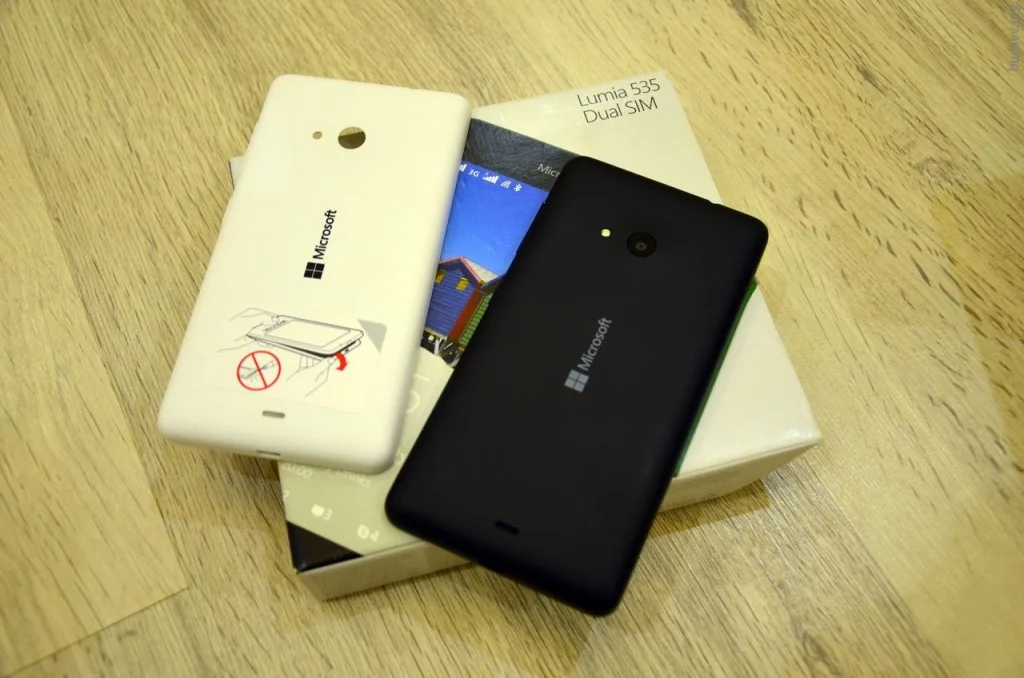 Microsoft Lumia 535 unpack